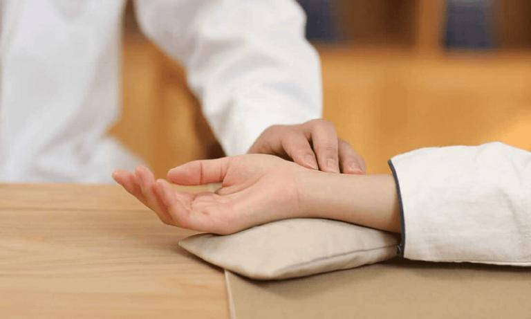 Cơ Chế Hoạt Động Chi Tiết - Hoạt Chất và Ảnh Hưởng Sinh Học