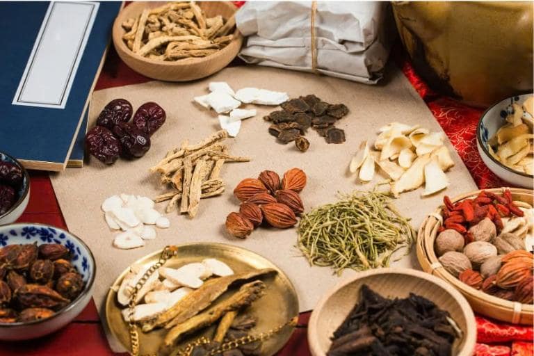 12 cây thuốc nam phổ biến chữa lạc nội mạc tử cung